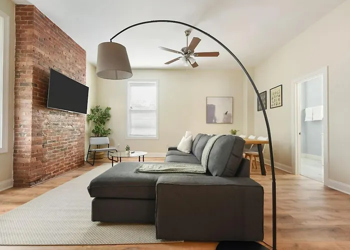 Apartment Netflix+bbq+9bedrooms With Parking Near Bakery Sq.