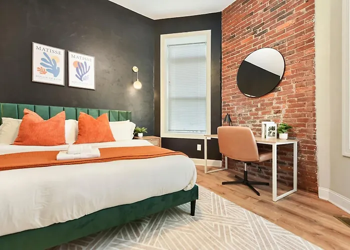 Apartment Netflix+bbq+9bedrooms With Parking Near Bakery Sq. *