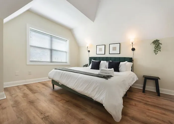 Apartment Netflix+bbq+9bedrooms With Parking Near Bakery Sq. Pittsburgh