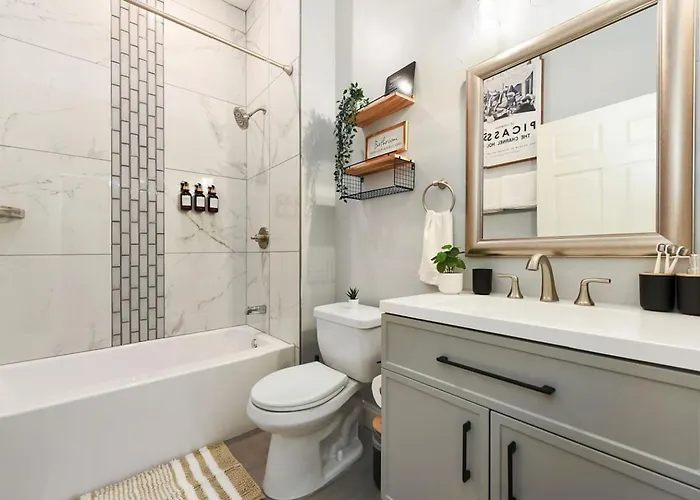 Apartment Netflix+bbq+9bedrooms With Parking Near Bakery Sq. *